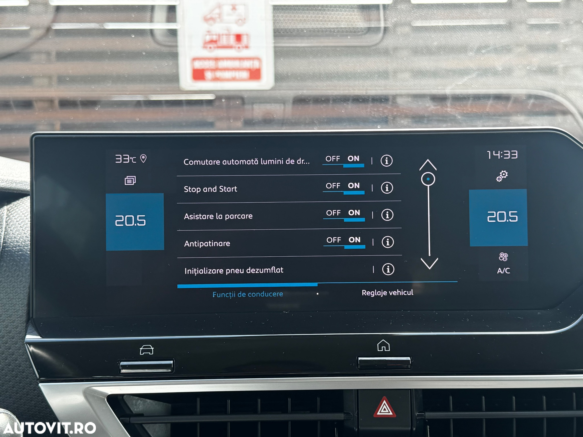 Citroën C4 BlueHDi 130 Stop&Start EAT8 SHINE - 29