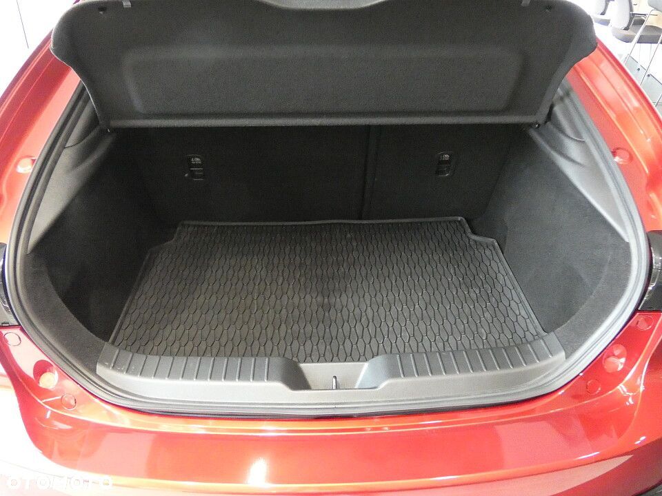 Mazda 3 2.0 mHEV Homura - 9