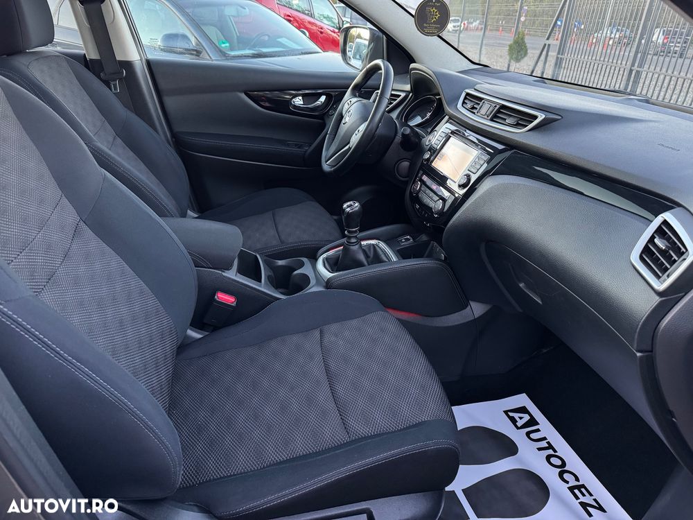 Nissan Qashqai 1.5 DCI TEKNA - 24
