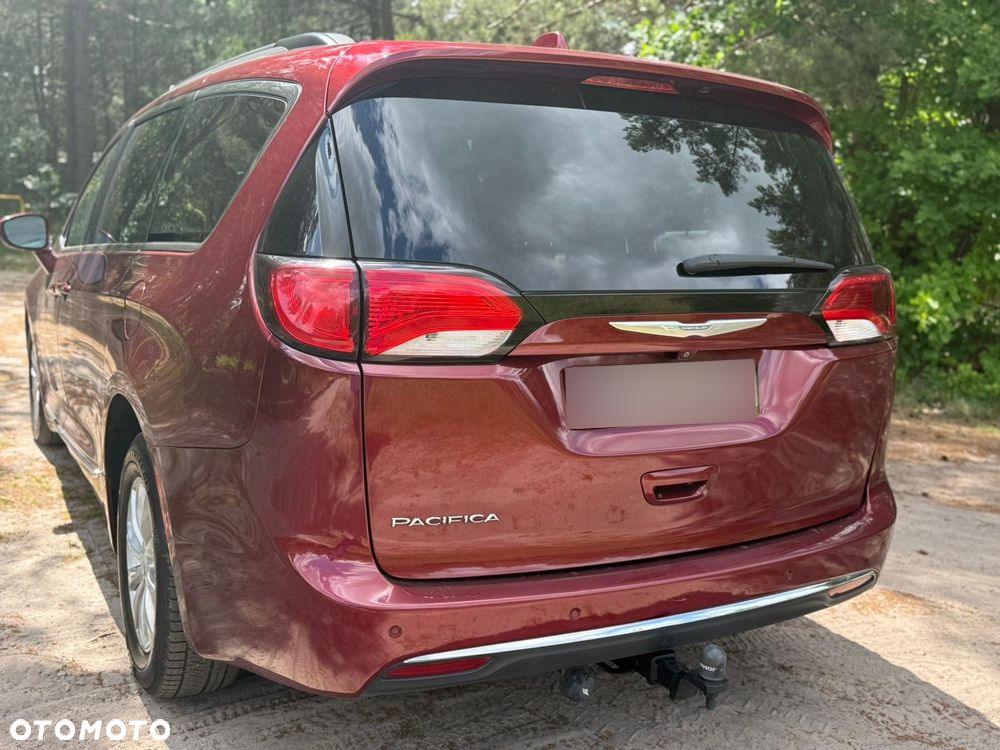 Chrysler Pacifica - 14