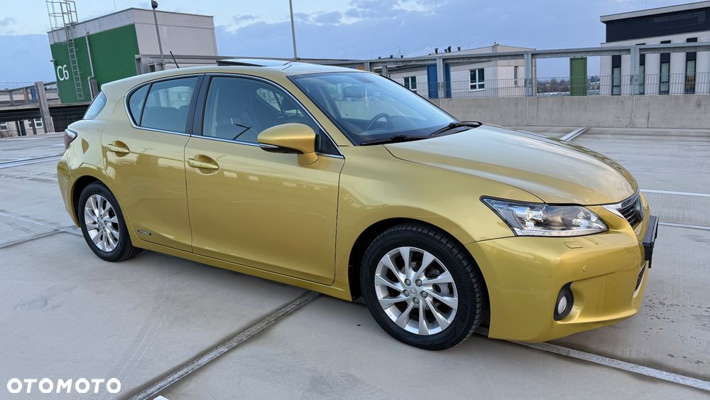 Lexus CT 200h Prestige - 8