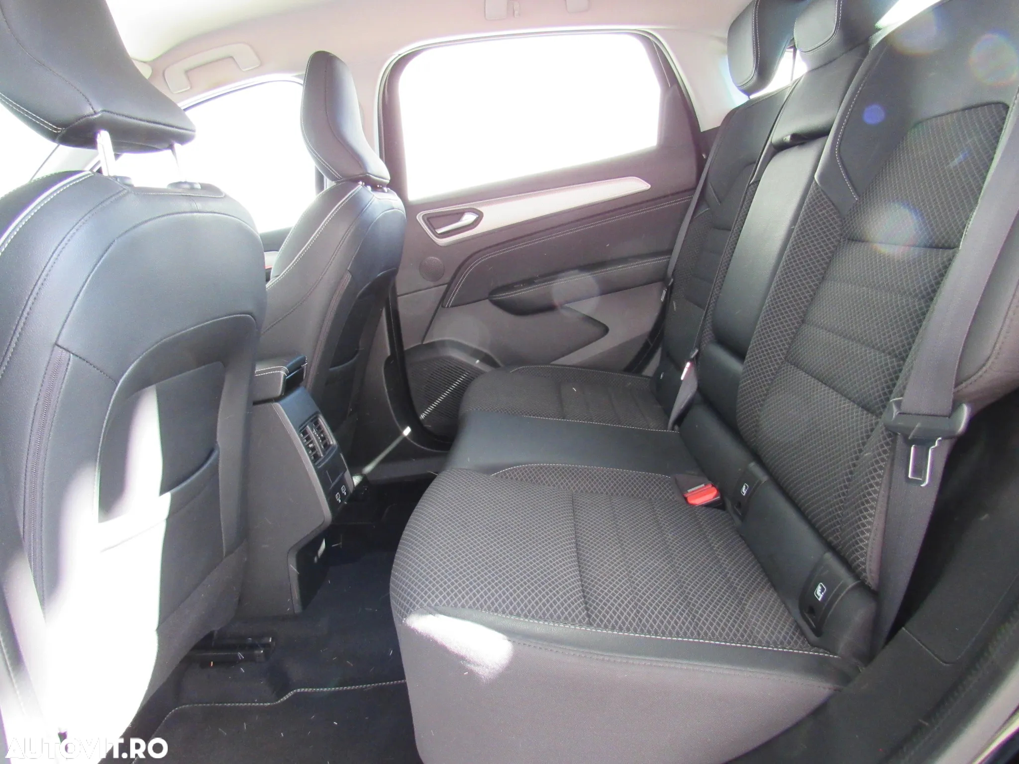Renault Arkana E-TECH Hybrid Intens - 15