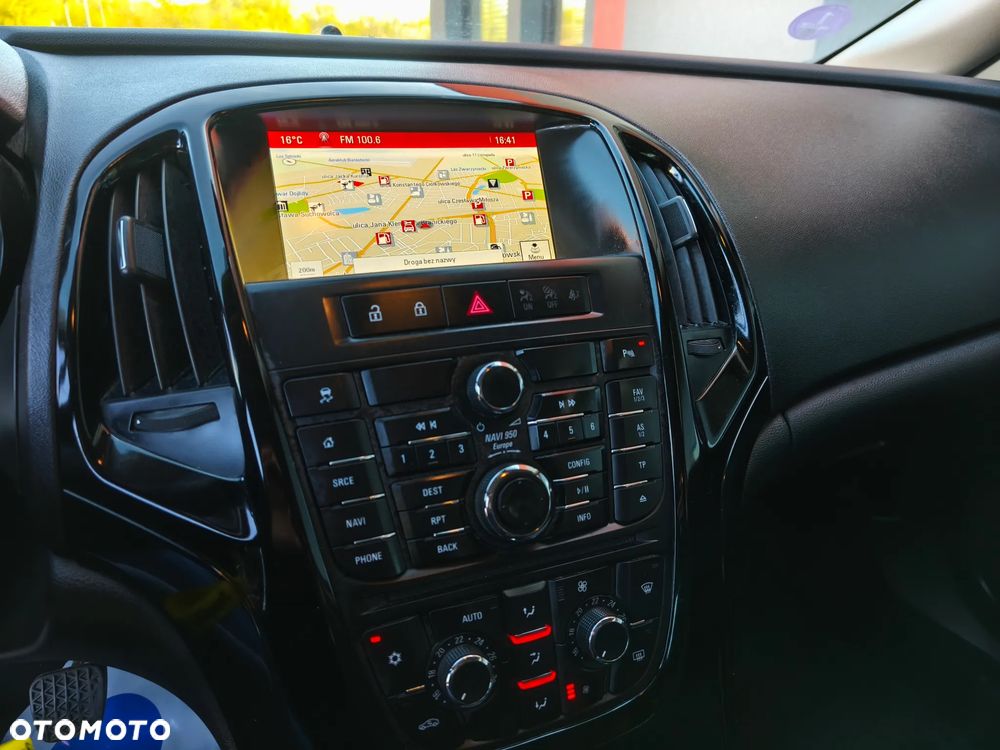 Opel Astra 1.4 T Cosmo EU6 - 15