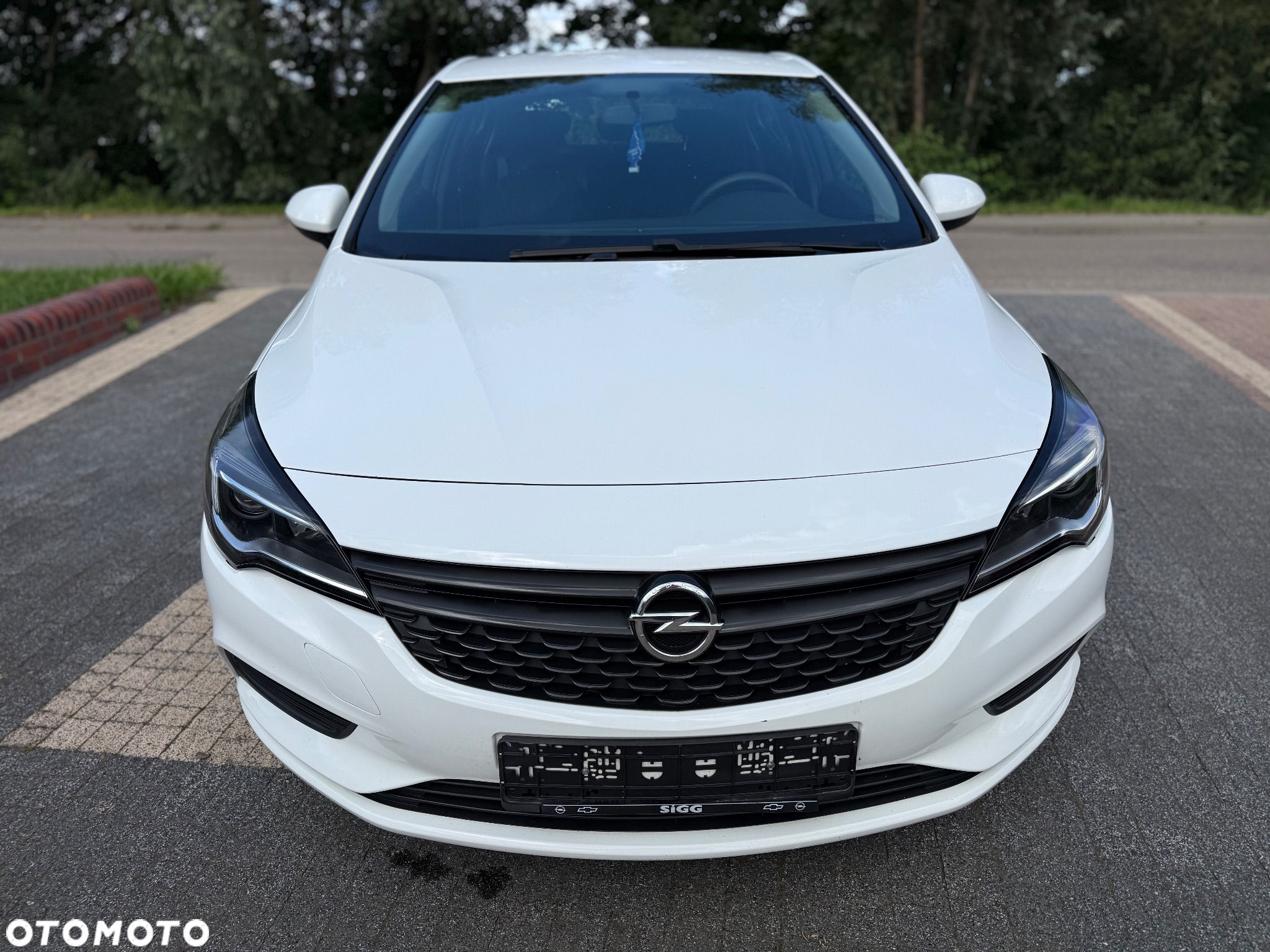 Opel Astra V 1.0 T Essentia S&S - 3