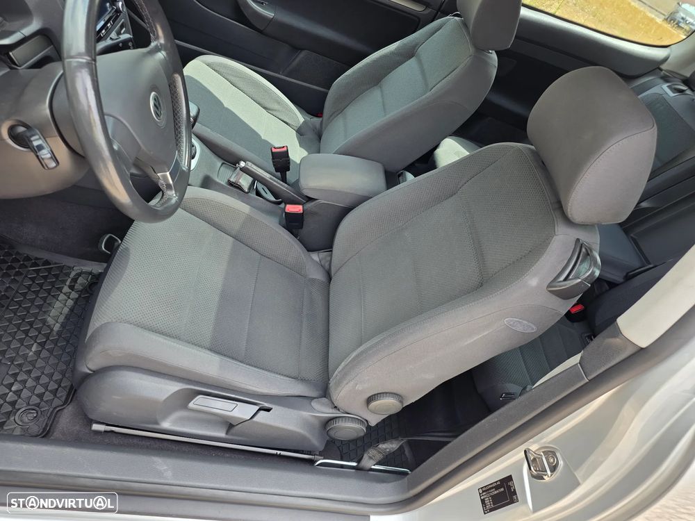 VW Golf - 17