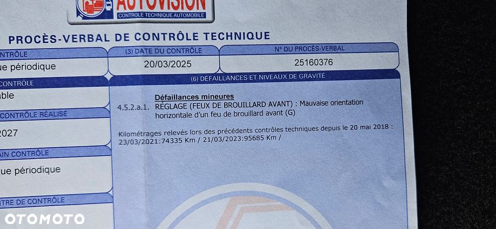 Ford Kuga 2.0 TDCi 2x4 Titanium - 40