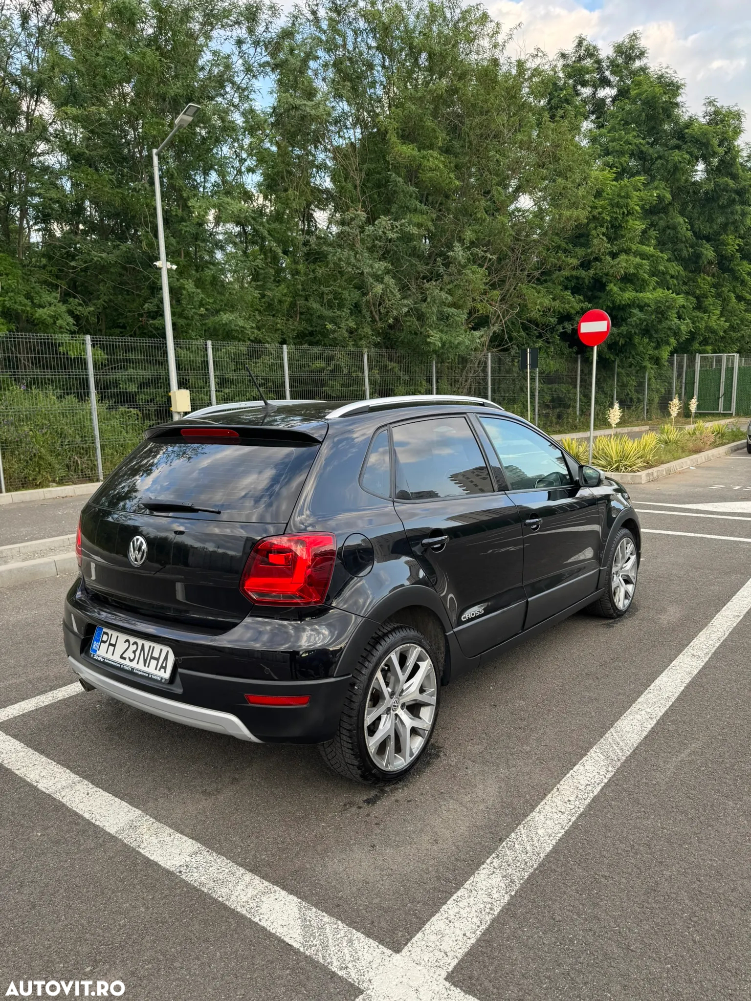 Volkswagen Polo 1.4 TDI CR BMT DSG Comfortline - 3