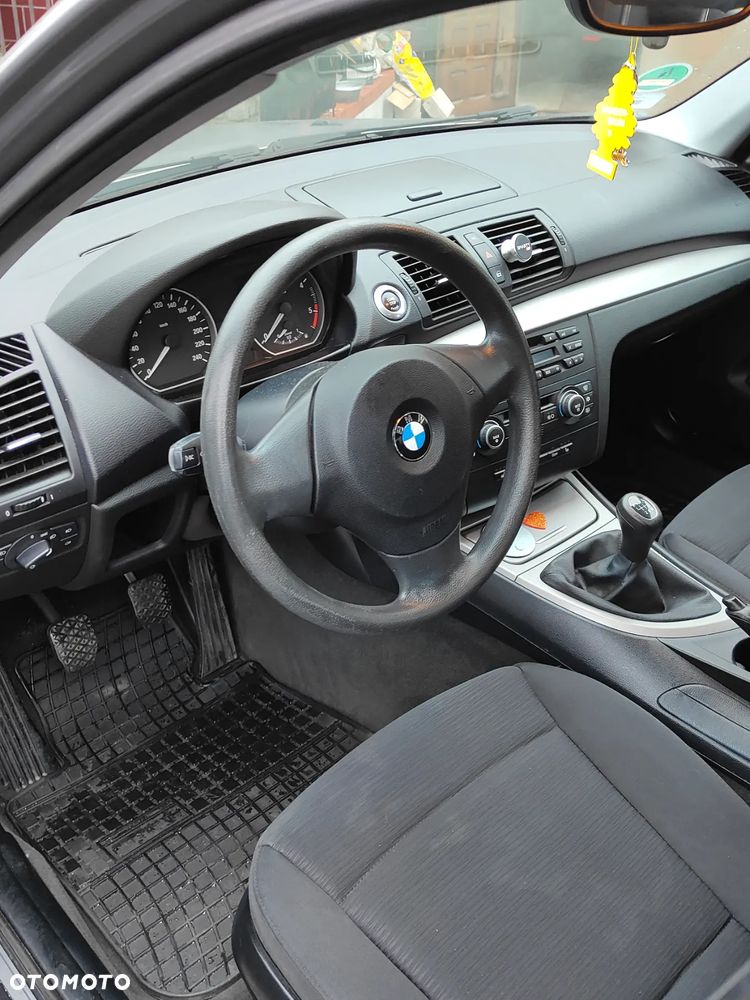 BMW Seria 1 118d - 7