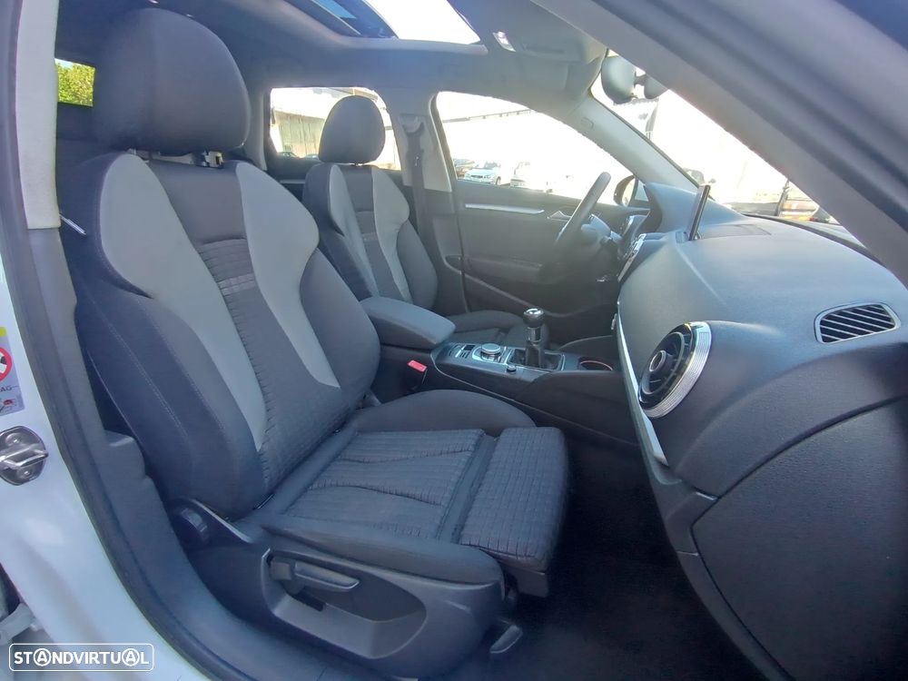 Audi A3 Sportback 1.6 TDI Sport - 25