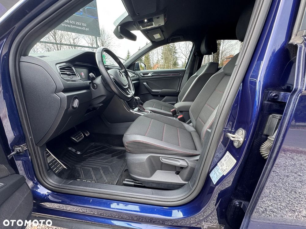 Volkswagen T-Roc - 11