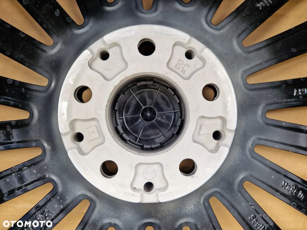 FELGA MERCEDES  C-KLASA W206 7,5Jx19h2-N, ET40, 5x112 - NOWA ORYGINALNA AMG - 9