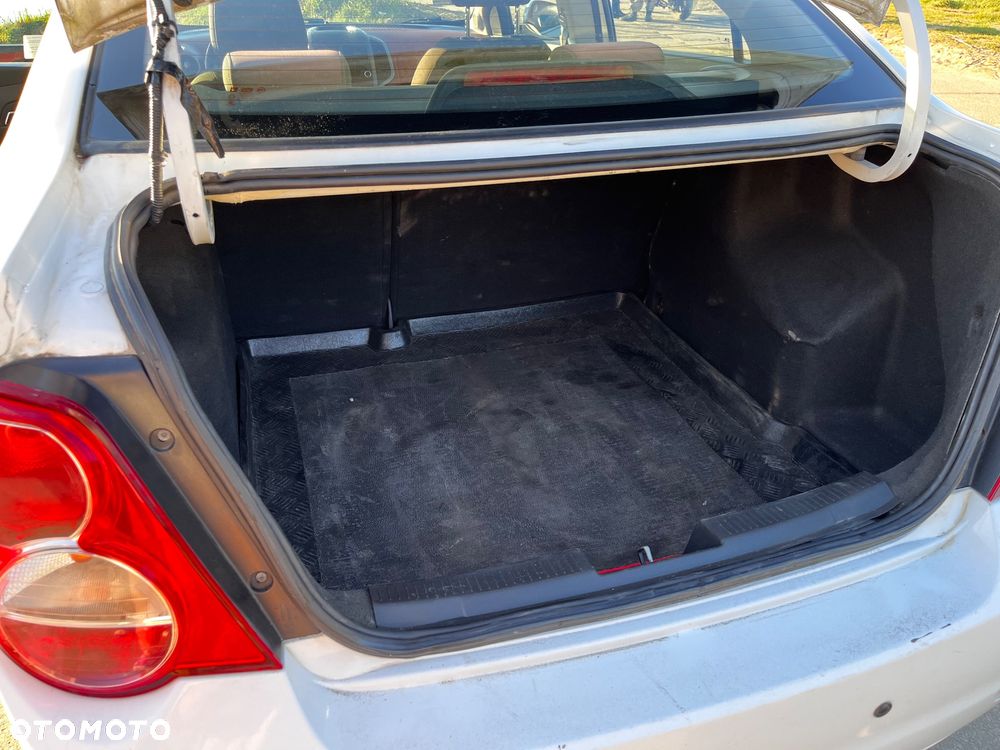 Chevrolet Aveo - 8