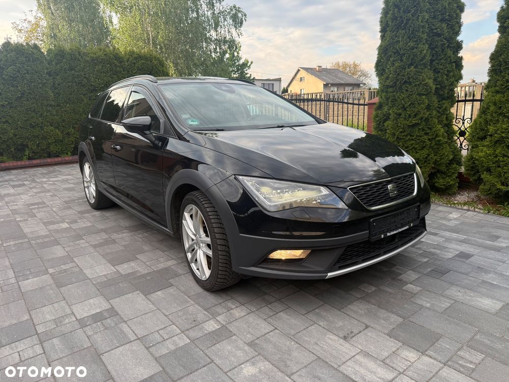 Seat Leon Sportstourer 2.0 TDI Start&Stop 4Drive DSG X-Perience - 3