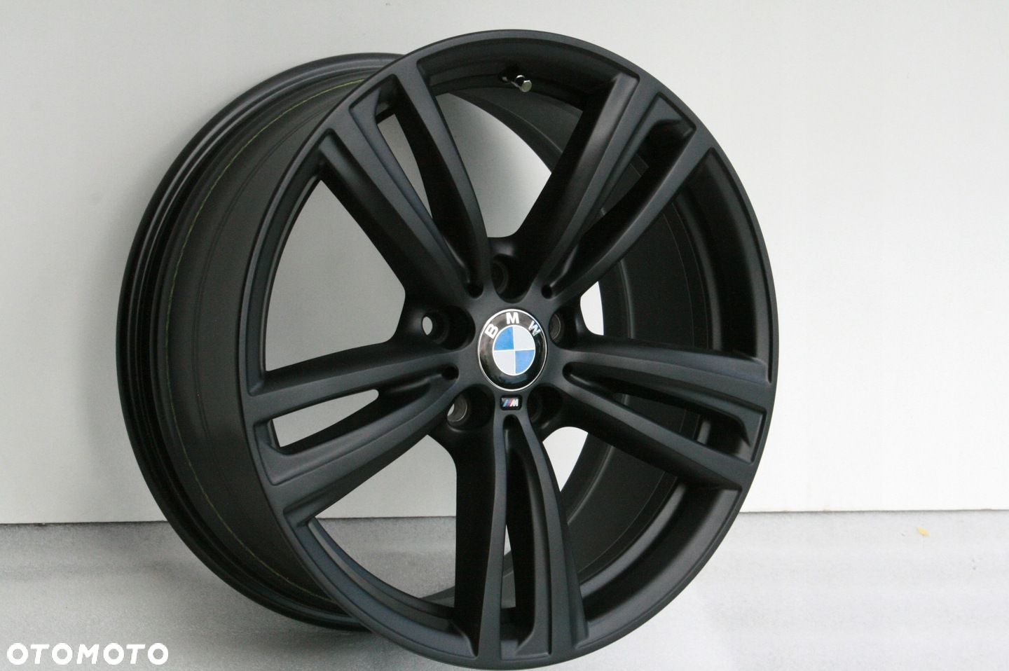 19 ORYGINAŁ BMW M-PAKIET 3 3GT 4 5 5GT 6 X1 X3 X4 - 4