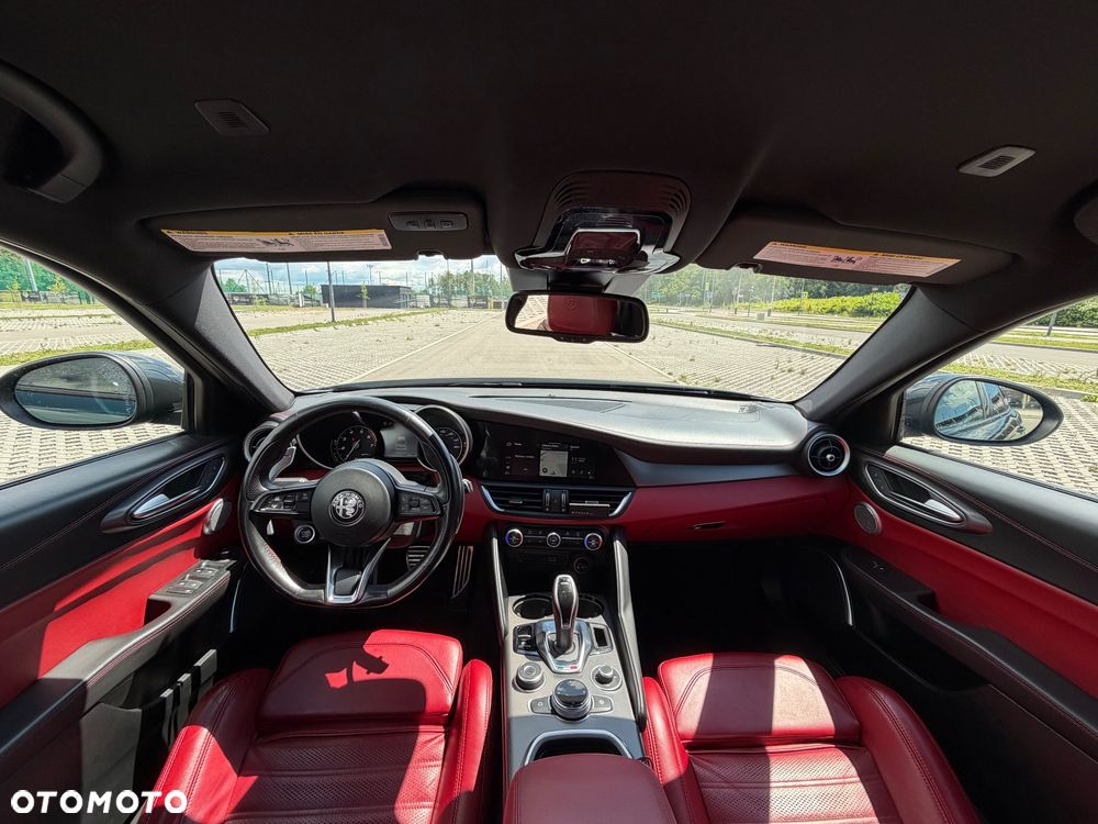 Alfa Romeo Giulia 2.0 Turbo Veloce Q4 - 10