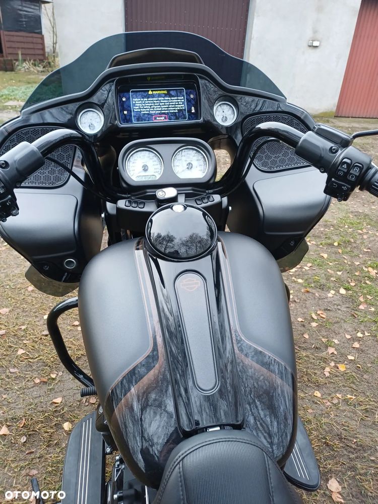 Harley-Davidson Touring Road Glide - 8