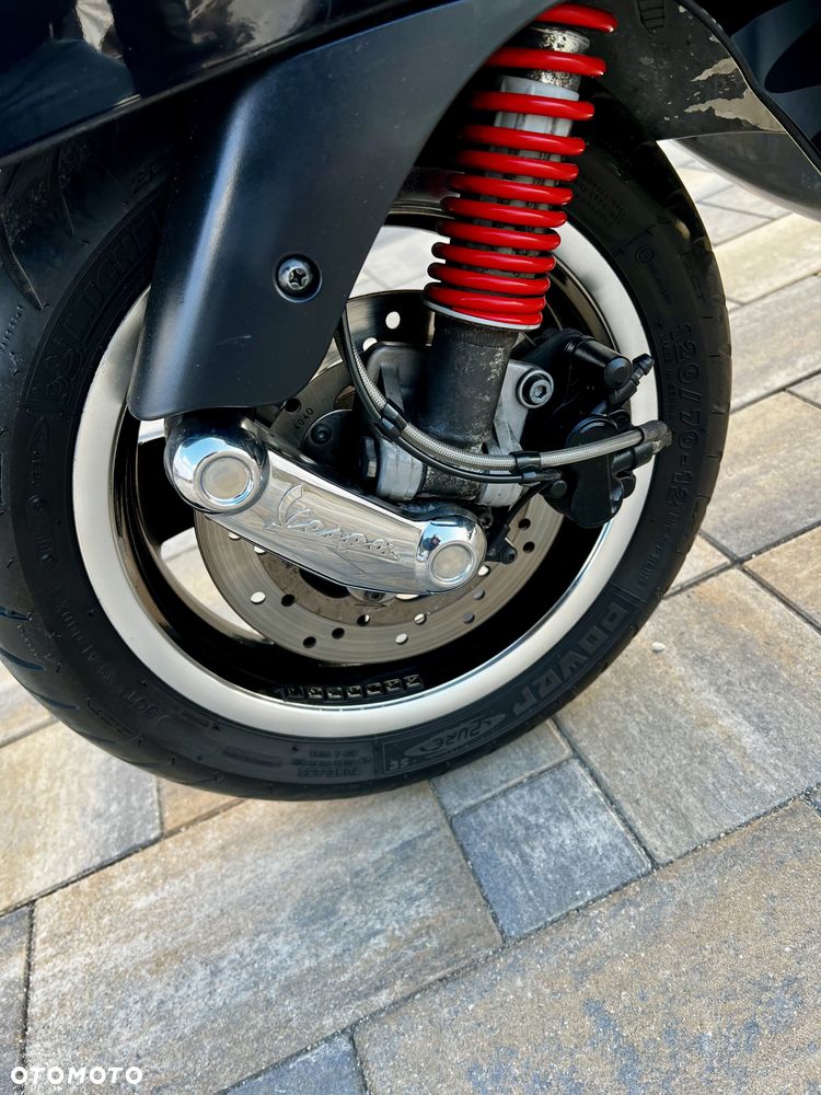 Vespa GTS - 18