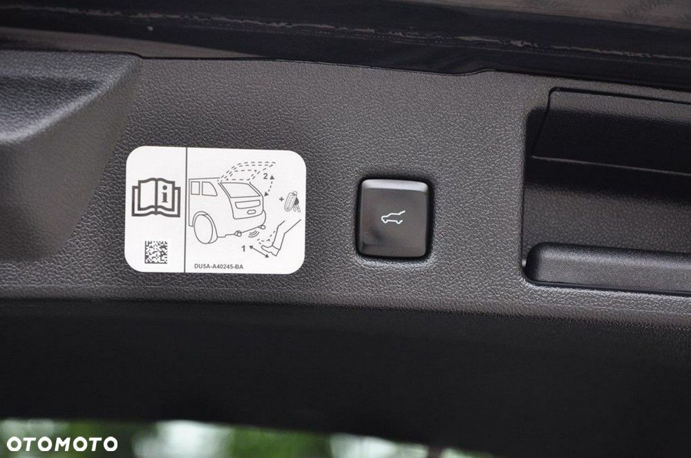 Ford Kuga 2.0 EcoBlue 4x4 ST-LINE X - 26