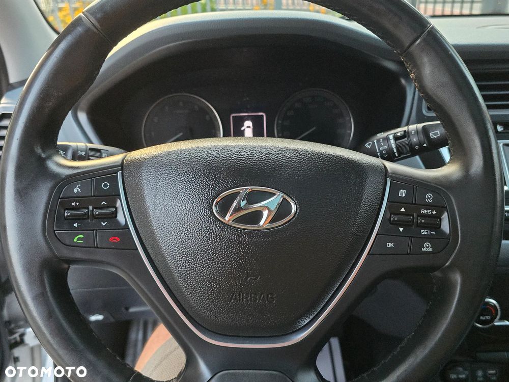 Hyundai i20 blue 1.2 YES Gold - 30