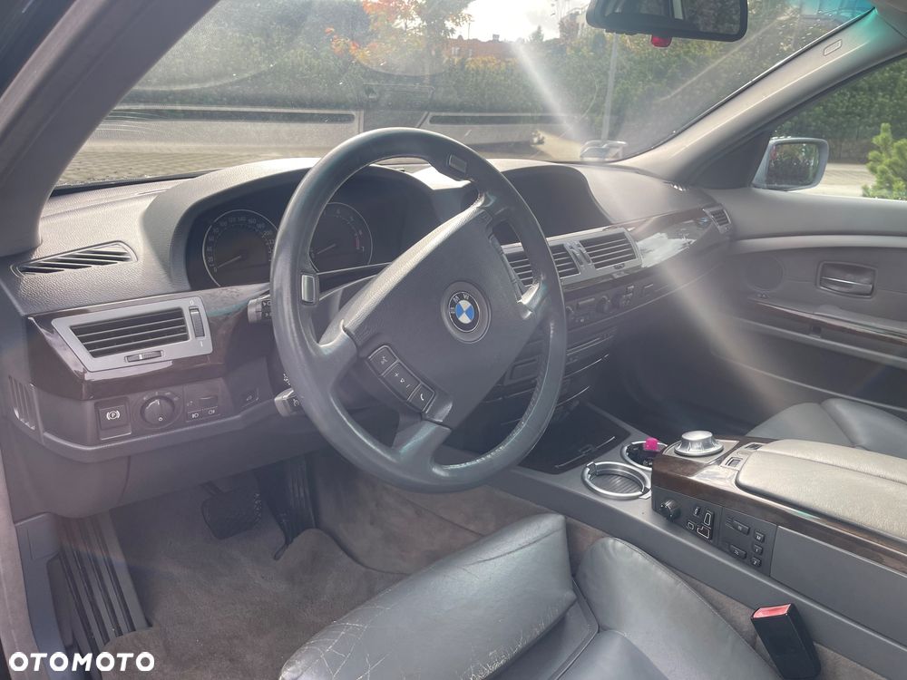 BMW Seria 7 - 23
