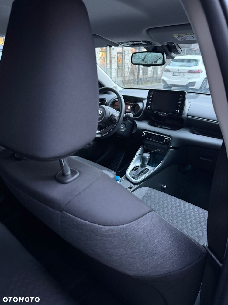 Toyota Yaris - 11