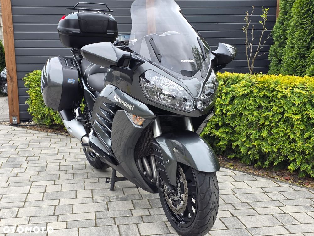 Kawasaki GTR - 20
