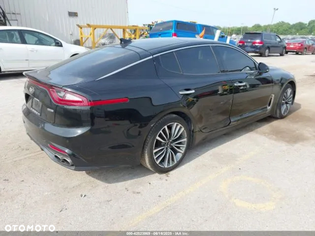 Kia Stinger - 5