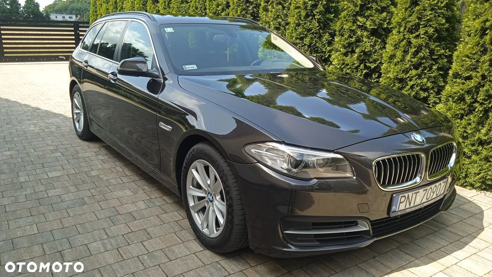 BMW Seria 5 520d xDrive - 2