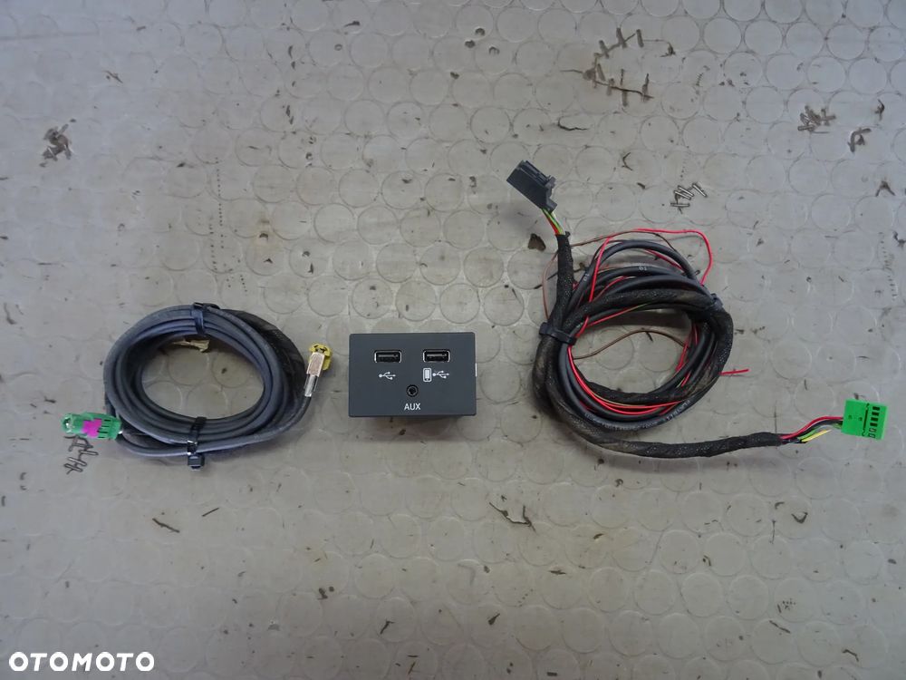 4G0035736 PORT USB AUX wiazka Audi A6 C7 A7 LIFT czesci - 1