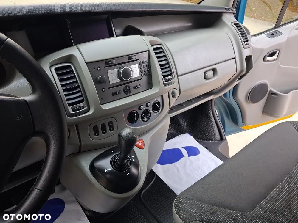 Opel Vivaro - 18