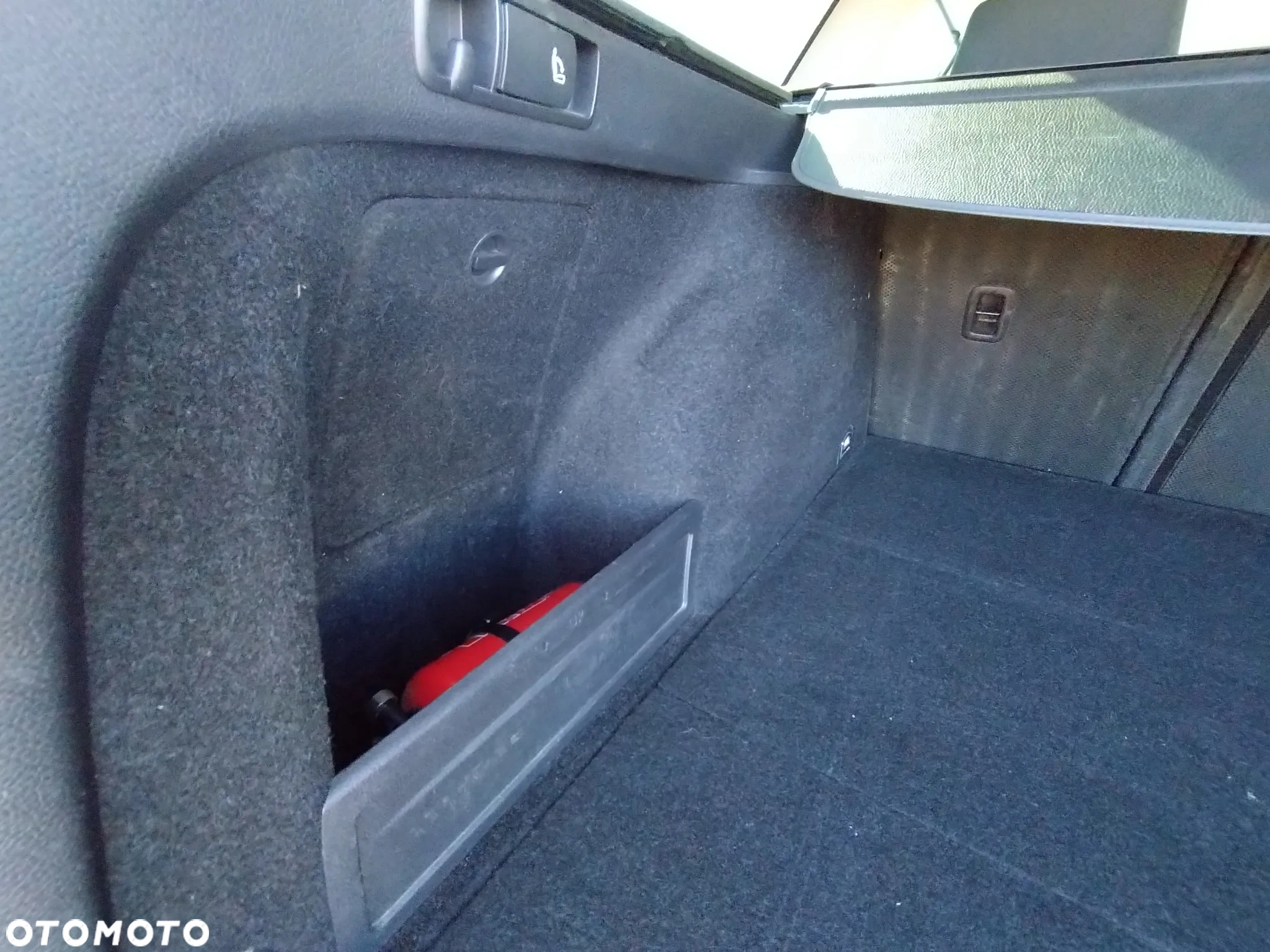 Volkswagen Passat 2.0 TDI Comfortline DSG - 28
