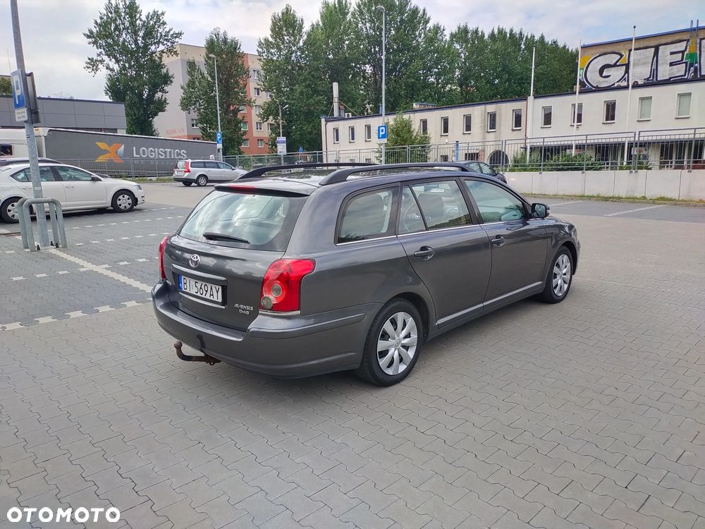 Toyota Avensis 2.0 D-4D Team - 5