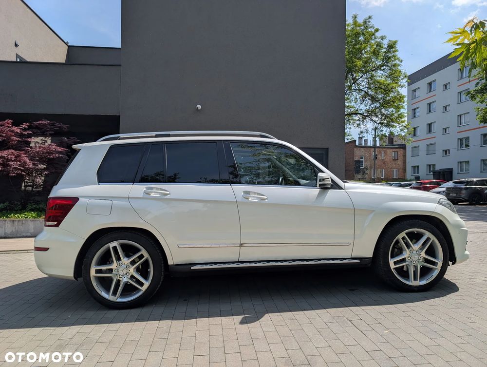 Mercedes-Benz GLK 350 4-Matic - 2