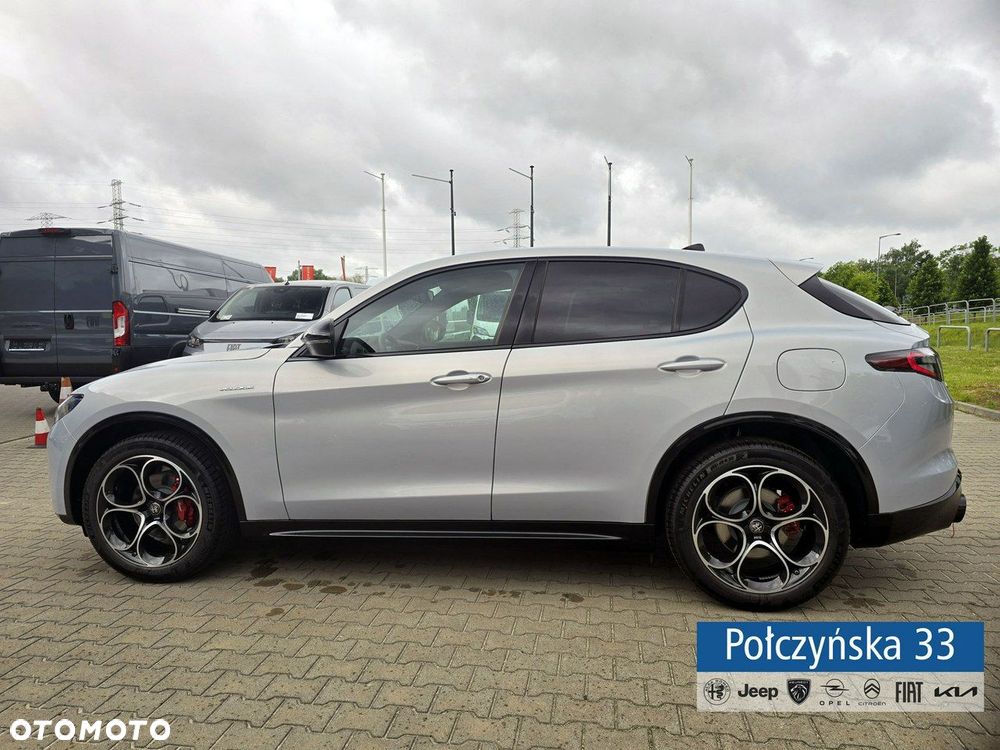 Alfa Romeo Stelvio - 9