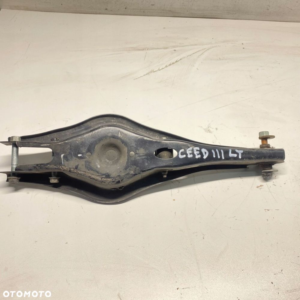 KIA CEED III WAHACZ TYLNY 55210-G4AA0 17-24 - 3