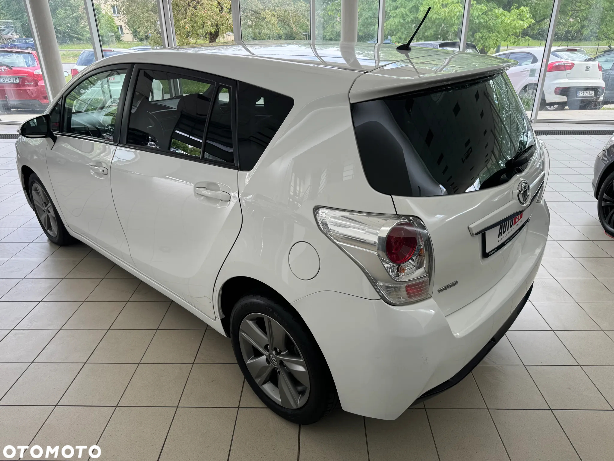 Toyota Verso 1.6 D-4D Active 7os - 16