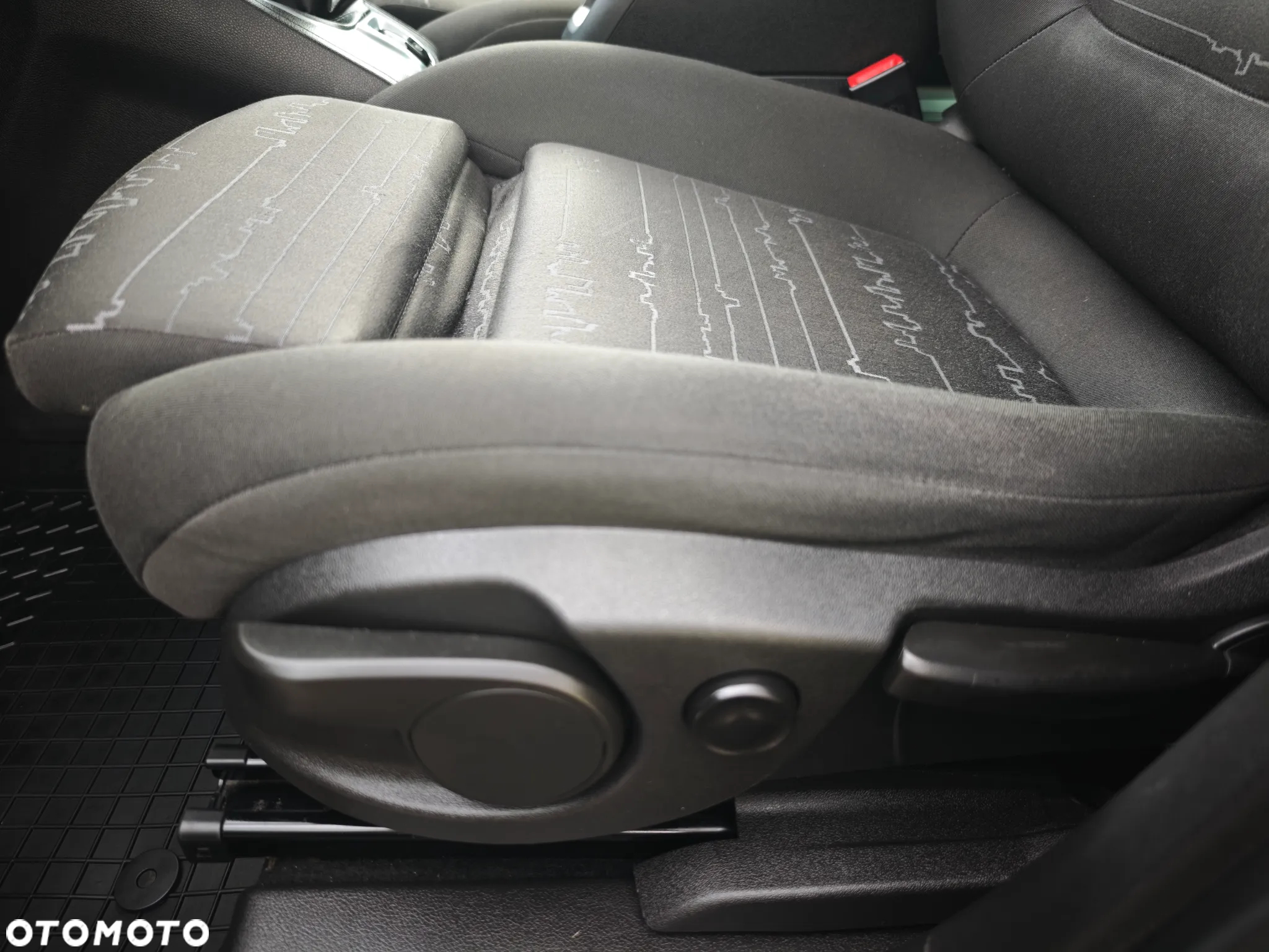 Opel Meriva 1.4 Active - 32