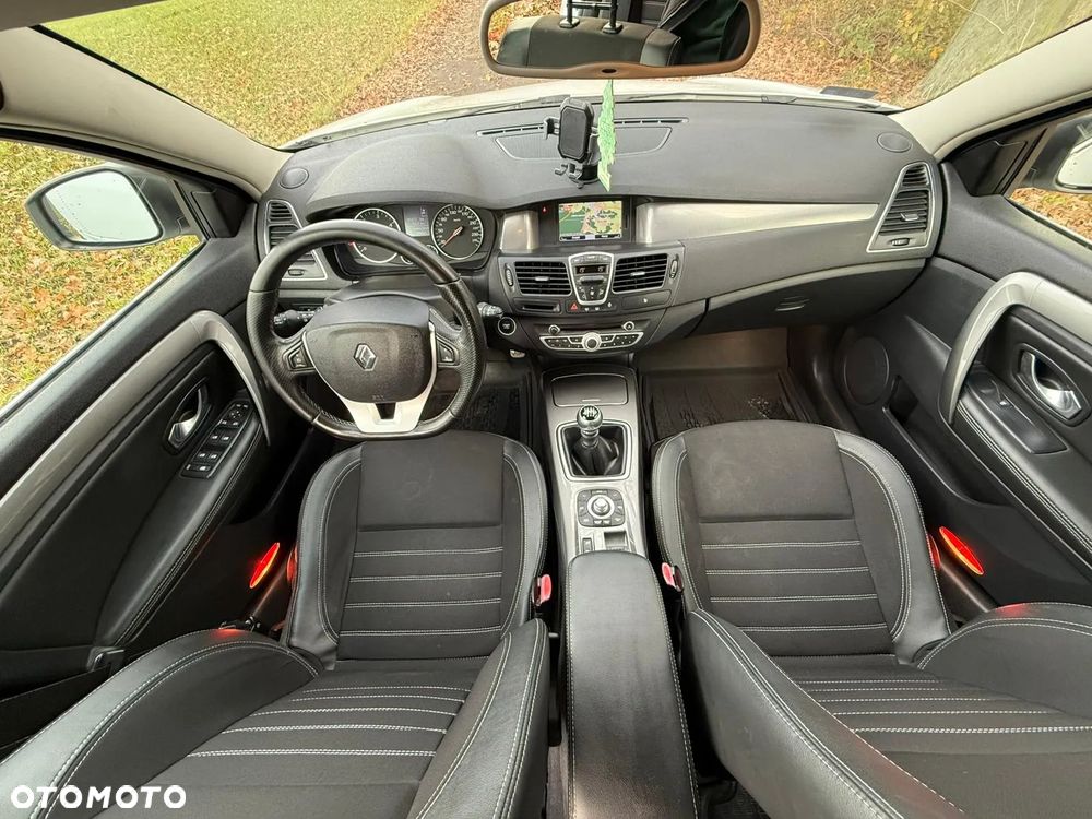 Renault Laguna 2.0 dCi NervaSport ESM - 21