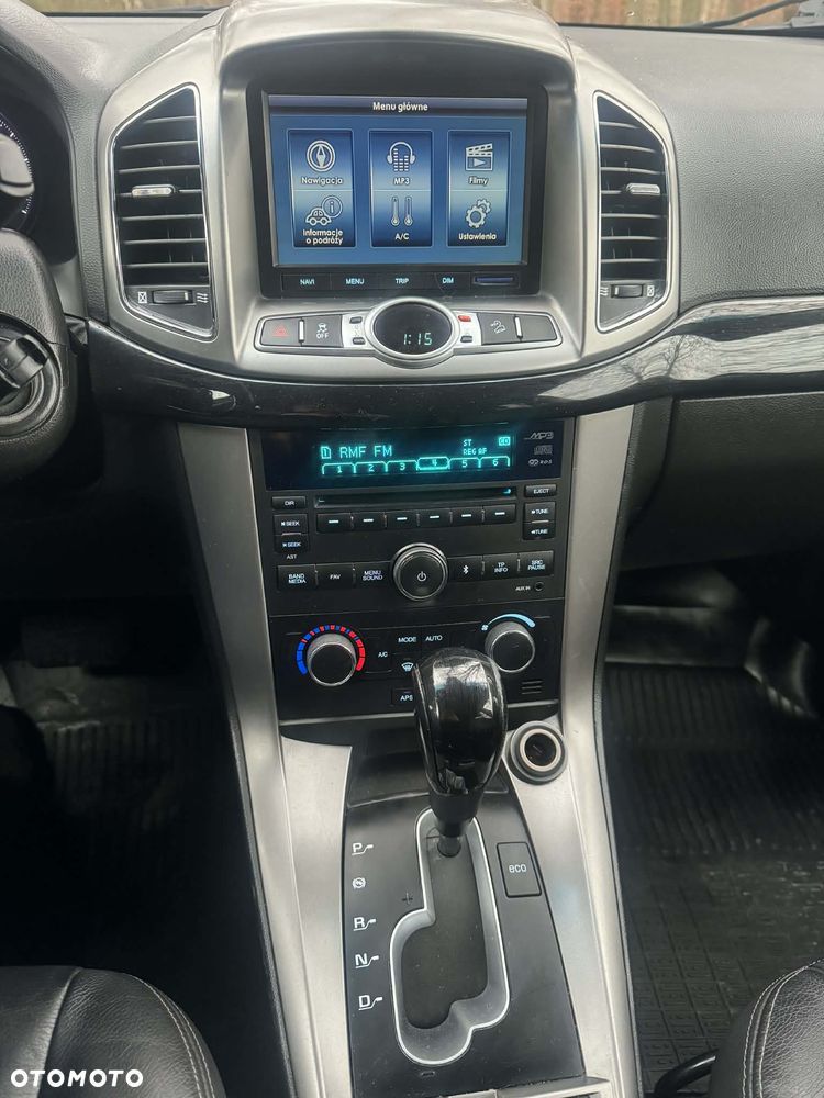 Chevrolet Captiva 2.4 LT+ - 10