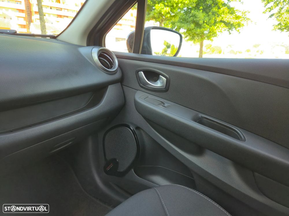 Renault Clio Sport Tourer 0.9 TCe Limited Edition - 18