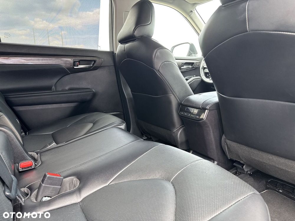 Toyota Highlander - 11