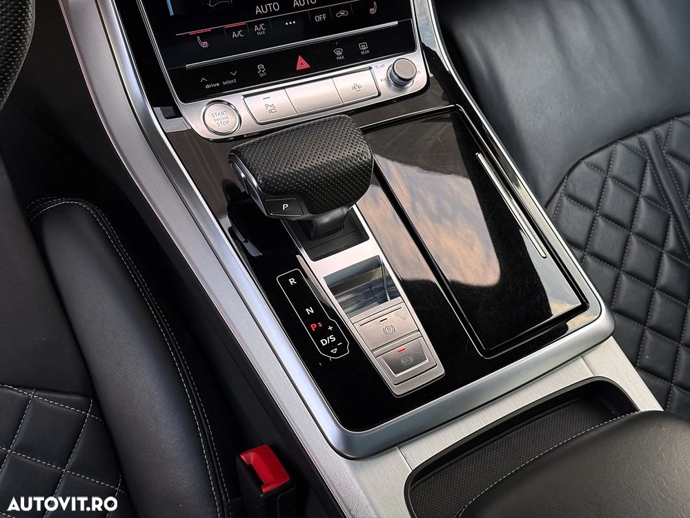 Audi Q8 SUV TFSI quattro 250 kW tiptronic S line business - 21