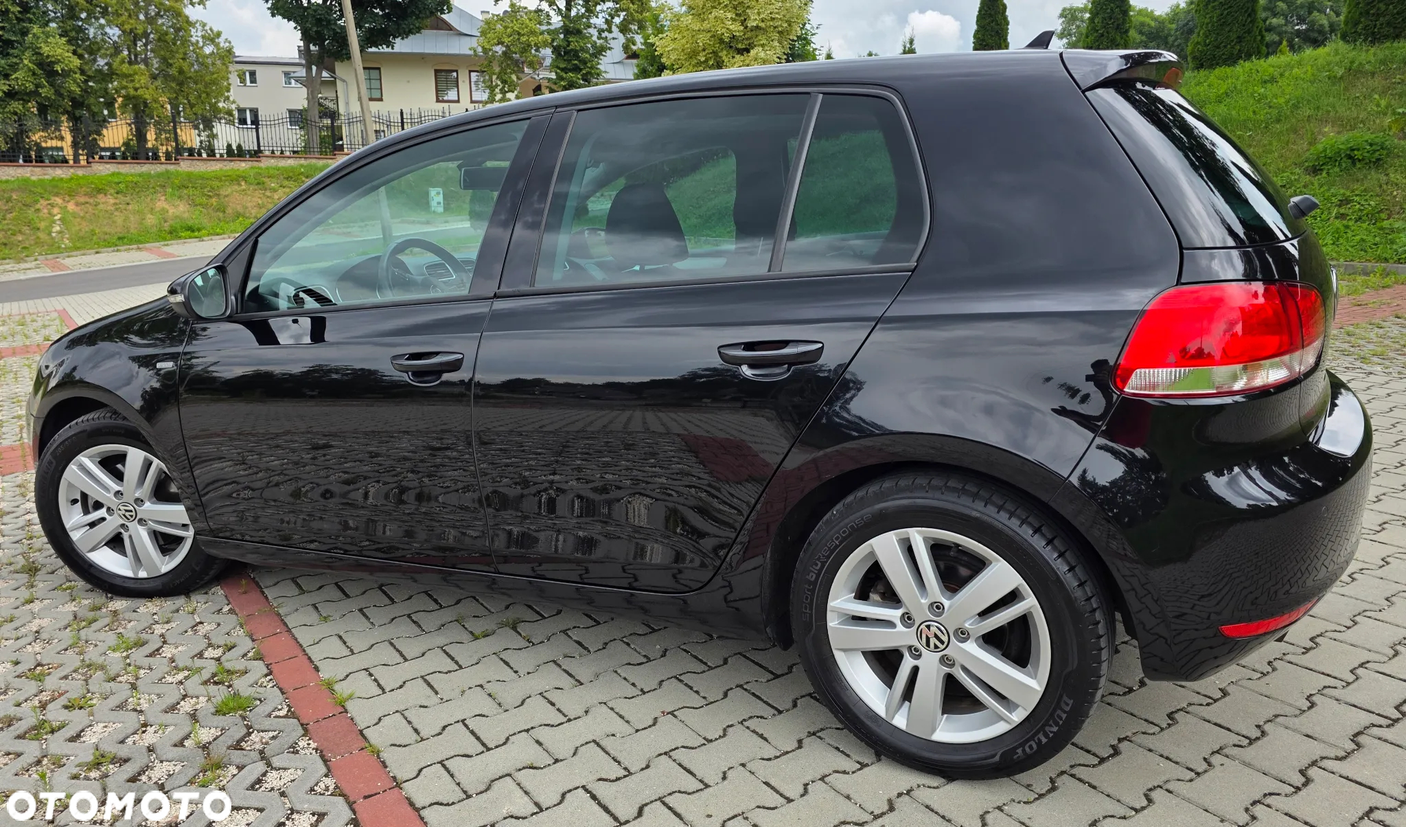 Volkswagen Golf 2.0 TDI DPF MATCH - 8