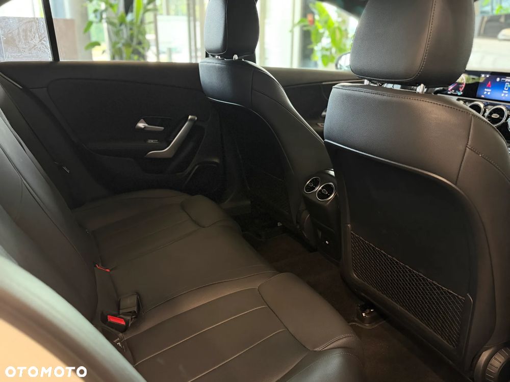Mercedes-Benz Klasa A 200 Progressive 7G-DCT - 7