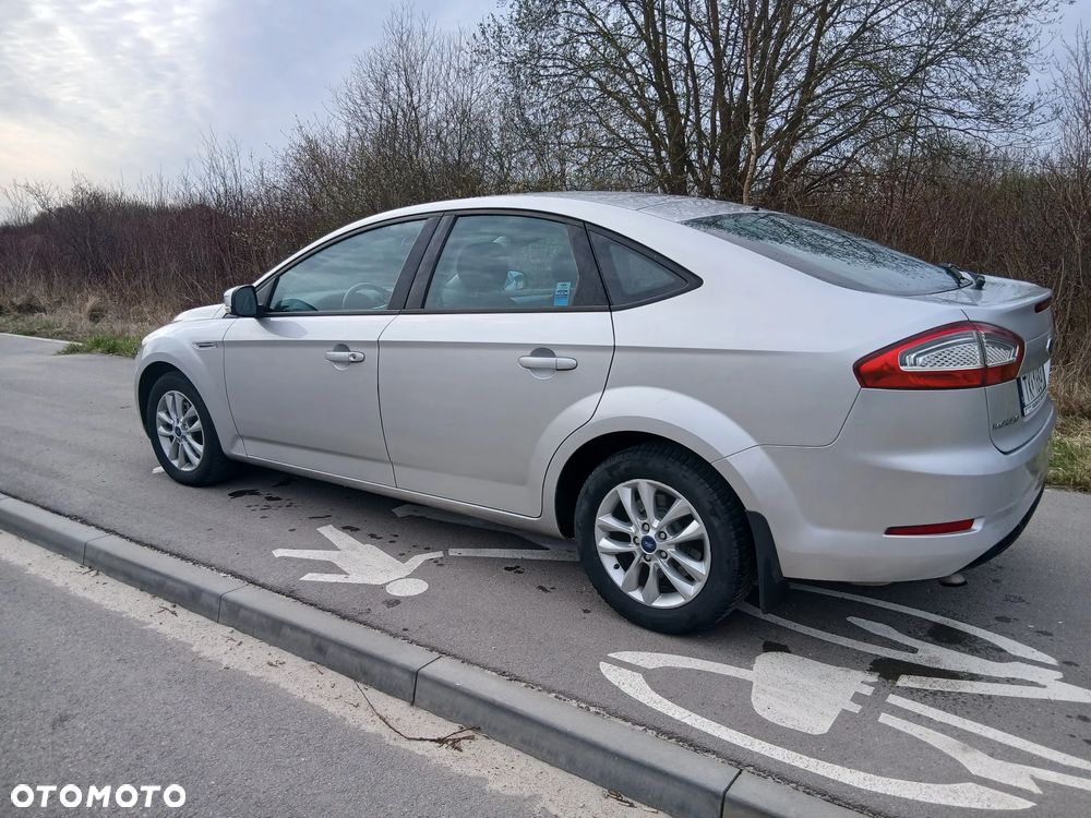 Ford Mondeo - 8