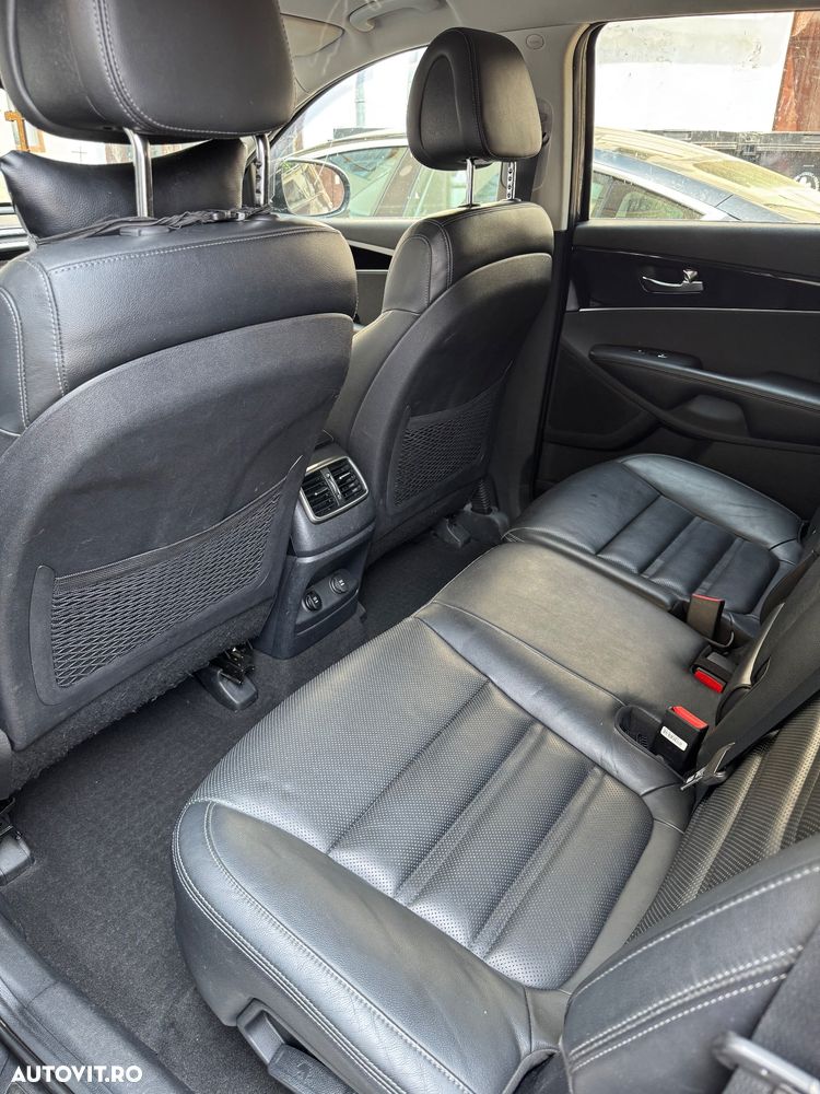 Kia Sorento 2.2 DSL 6AT 4x4 Cosmo - 17