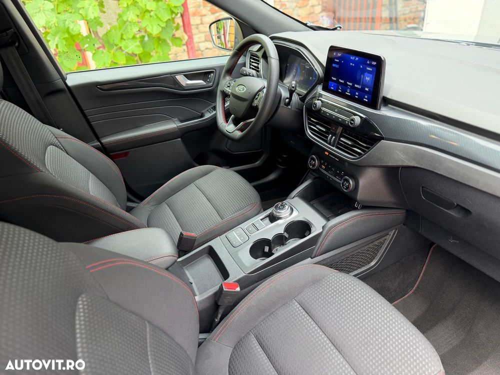 Ford Kuga 2.5 Duratec PHEV ST-LINE X - 11