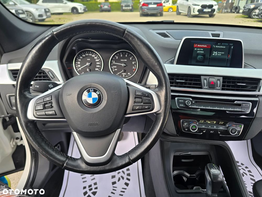 BMW X1 xDrive25i xLine - 12