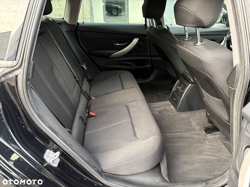 BMW 3GT 318d Advantage - 23