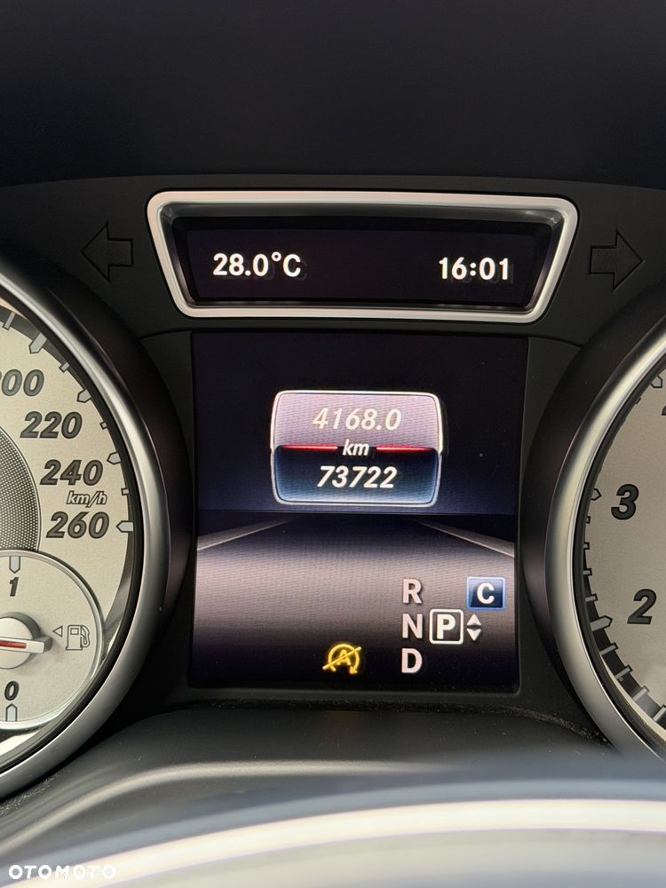 Mercedes-Benz GLA 250 4-Matic - 16